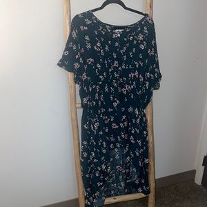 Maurices high-low floral top